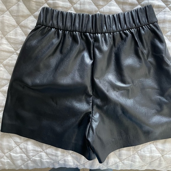 Anine Bing - Black Sofia Shorts - Brand New with Tage - Picture 3 of 5